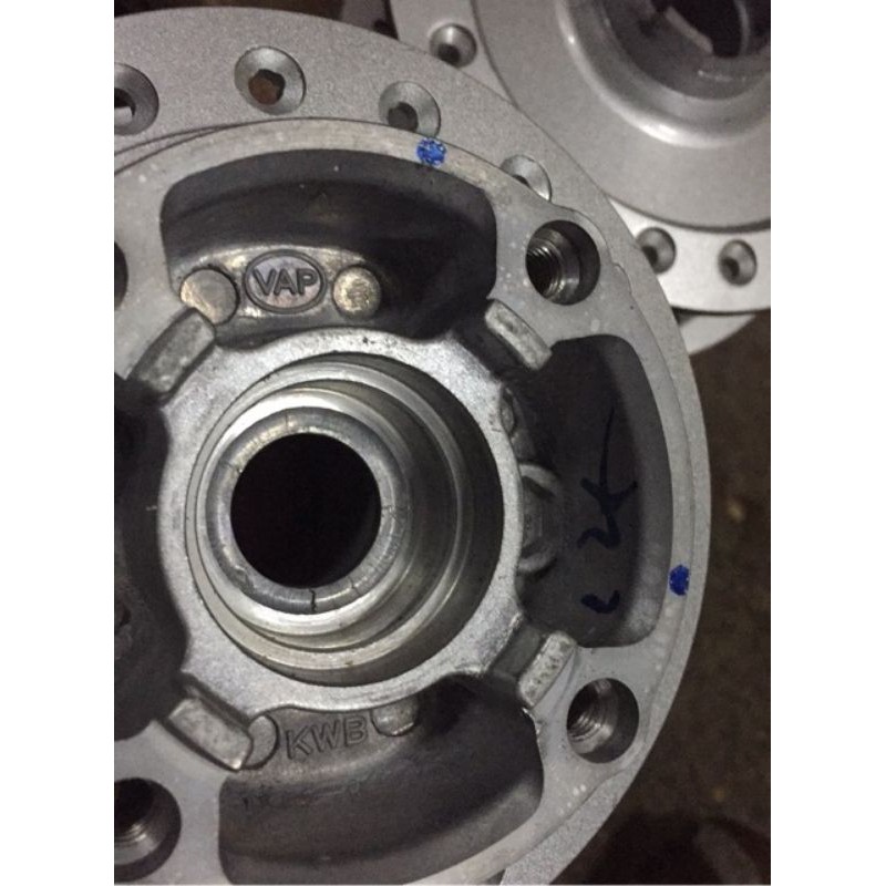 Đùm trước Honda wave s110 phanh đĩa / may ơ trước wave s110 chính hãng honda