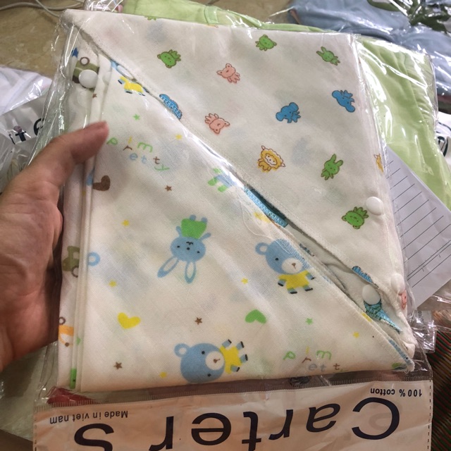 khăn chéo quàng cổ