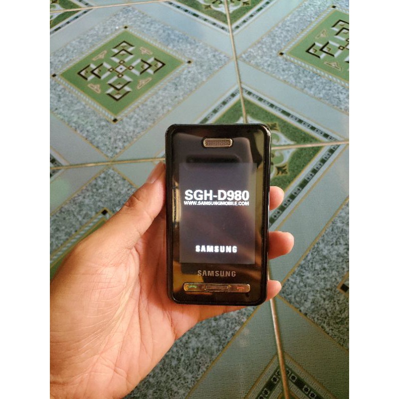 Điện thoại Samsung Sgh D980 2 sim cổ