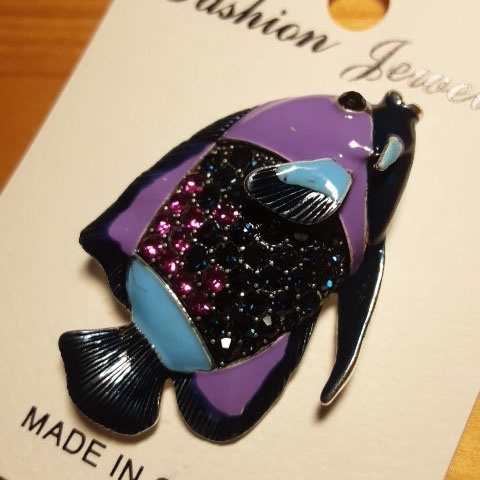 Trâm cài áo hình cá hề phong cách vintage sáng tạo