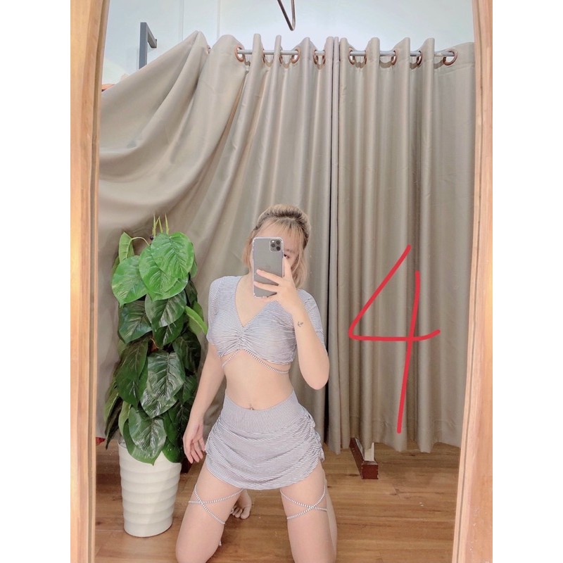 Bikini / Đồ bơi 2 mảnh tay ngắn váy rút dây có lót quần