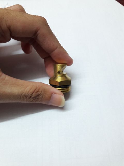Béc phun rẻ quạt 180 độ bằng thau phi 21