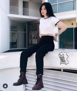 Croptop Cổ Tròn Phối Viền
