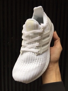 GIÀY ADIDAS ULTRA BOOST 4.0