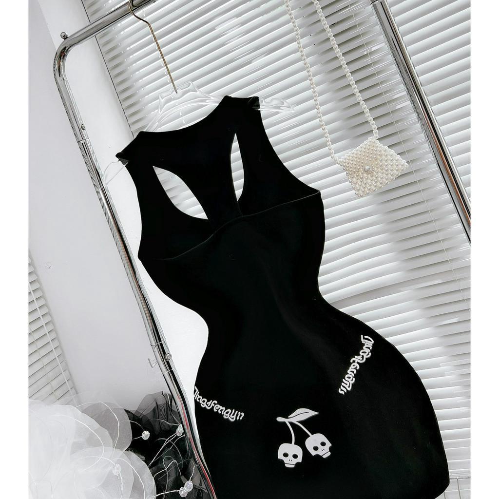 Đầm sát nách có mút in hình chất thun lạnh co giãn thích hợp mặc đi chơi đi dạo đi tiệc phù hợp mọi phong cách