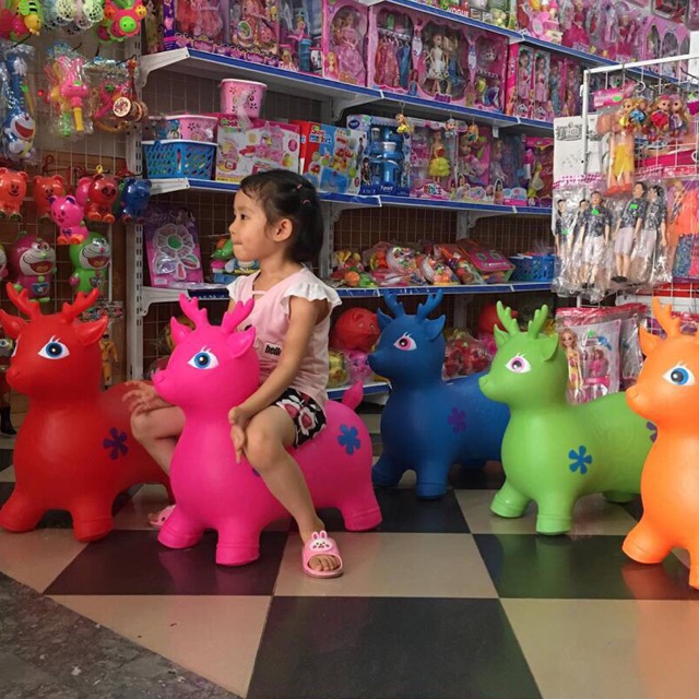 Thú nhún có nhạc cho bé