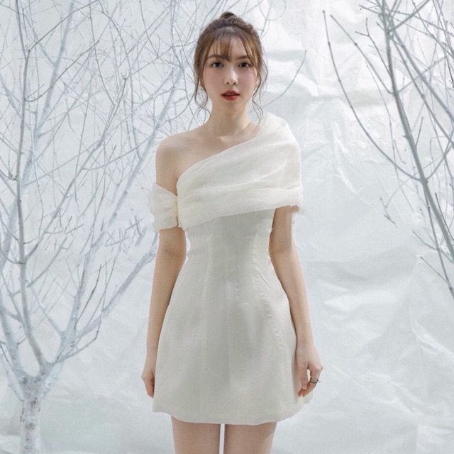 [Mã WASTMAY giảm 15% tối đa 30K đơn 150K] Đầm lệch vai xốp xinh xắn