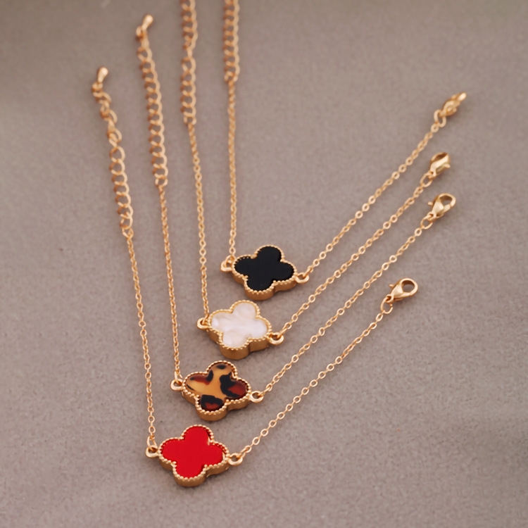 Lắc tay thời trang mặt hình cỏ bốn lá/trái tim phong cách vintage | BigBuy360 - bigbuy360.vn