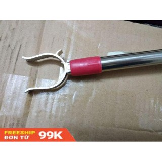 Cây lấy quần áo trên cao