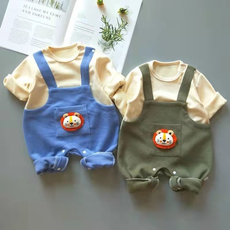 Bộ áo liền quần dễ thương cho bé sơ sinh