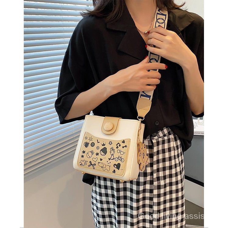 Graffiti Crossbody Bucket Bags Summer Fashion 2022 New For Women