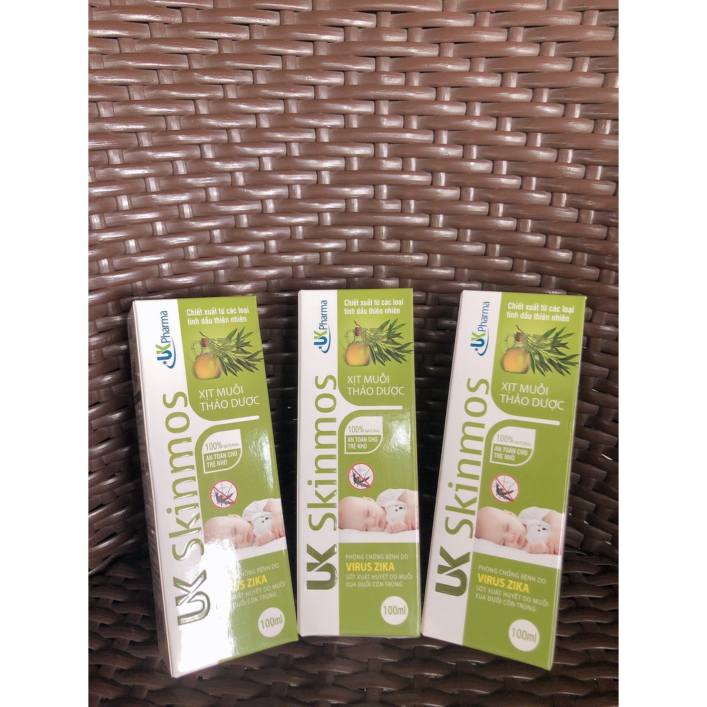Xịt muỗi thảo dược UK Skinmos an toàn cho trẻ nhỏ( lọ 100 ml)