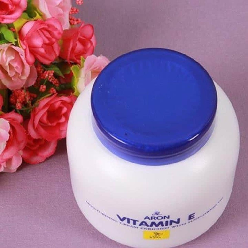 KEM DƯỠNG ẨM ARON VITAMIN E 200ML