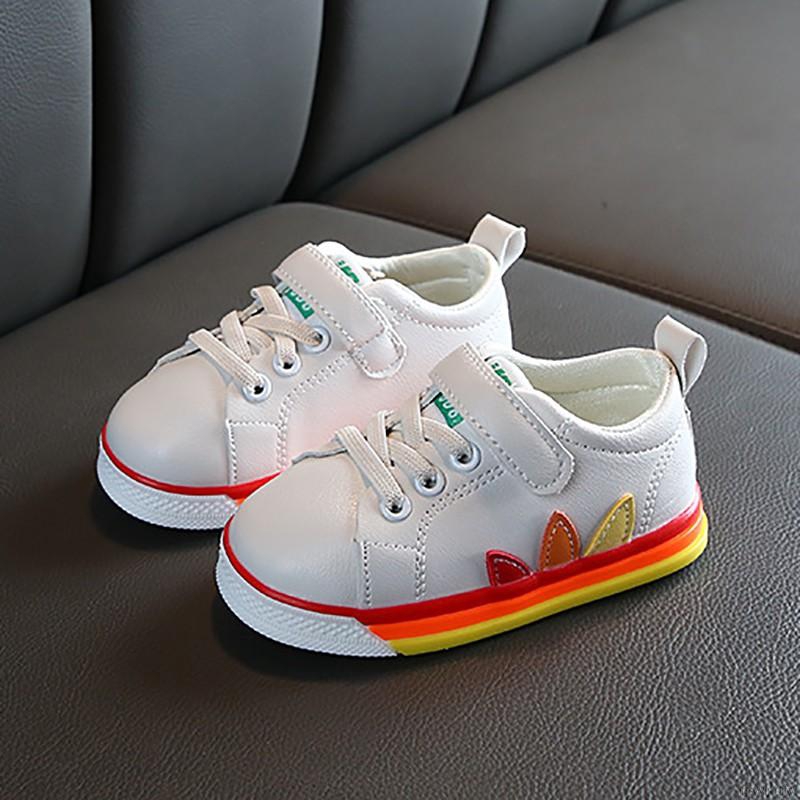 Giày sneaker đế mềm chống trượt phong cách Hàn Quốc cho bé tập đi