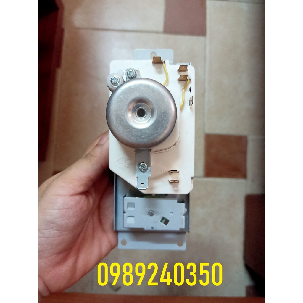 Đồng hồ cơ Lò vi sóng 6 chân có nướng loại tốt