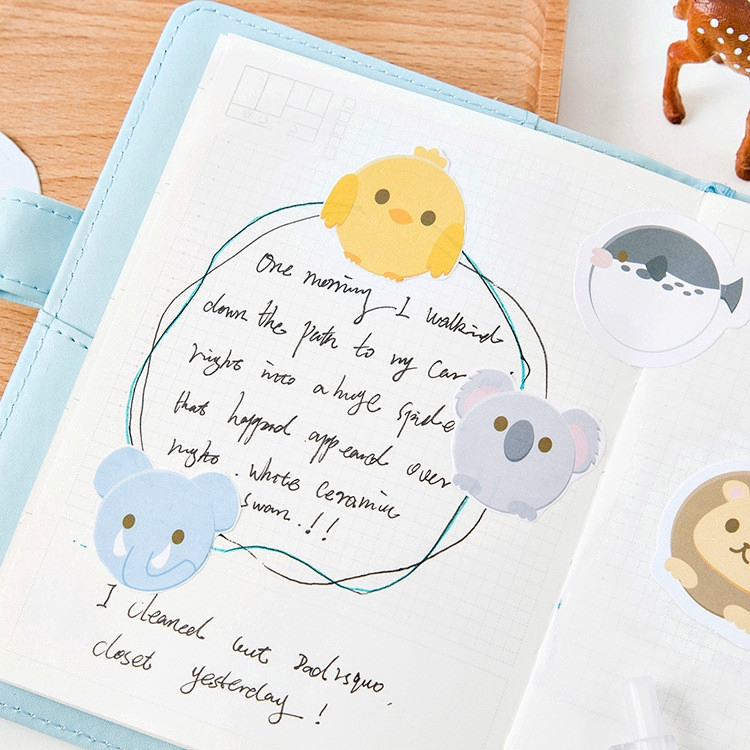 Set 45 Miếng Dán Hình Động Vật Dễ Thương