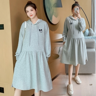 Đầm tay dài có nón thời trang dành cho nữ