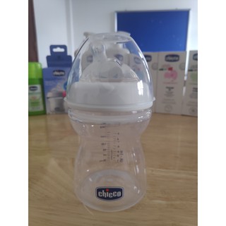 Bình sữa Chicco 250ml núm nghiêng Pisa Natural Feeling 2M+