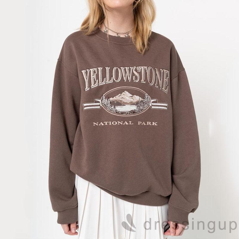 Áo nỉ nữ dài tay cổ tròn in chữ thời trang