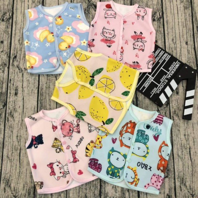 Áo gile nỉ cho bé