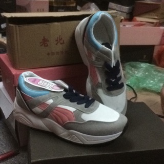 Combo 1 giày thể thao + 1 dép sandal