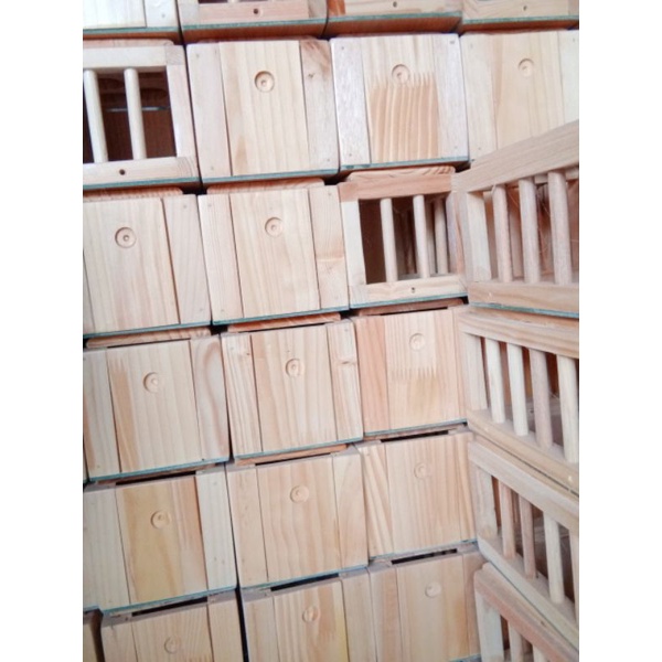 Xe cũi thả hình bằng gỗ