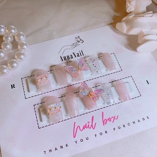 Nailbox thiết kế hoạ tiết mắt mèo gắn charm bướm lò xo