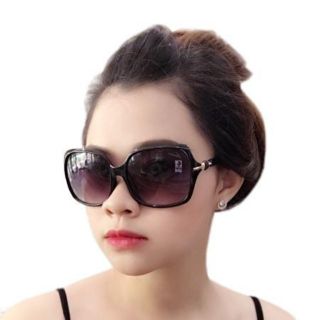 Kính mát nữ thời trang 8420