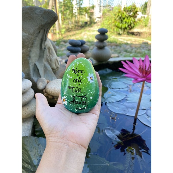 Hòn đá thần kì Vạn sự tùy duyên
