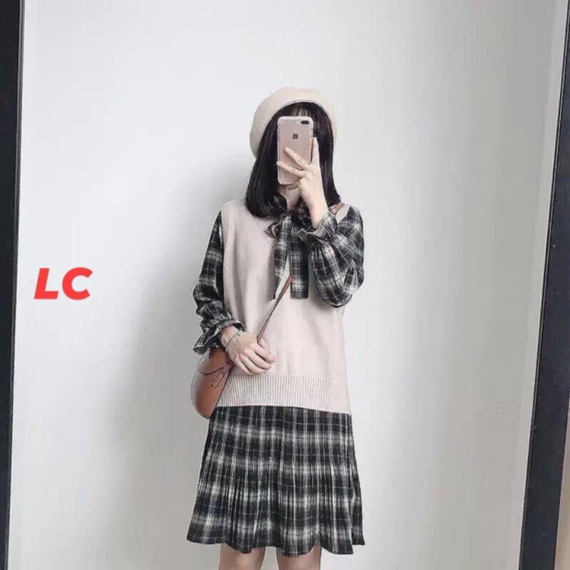 Váy kẻ caro chun bụng , có nơ ở cổ có video shop tự quay luôn😘