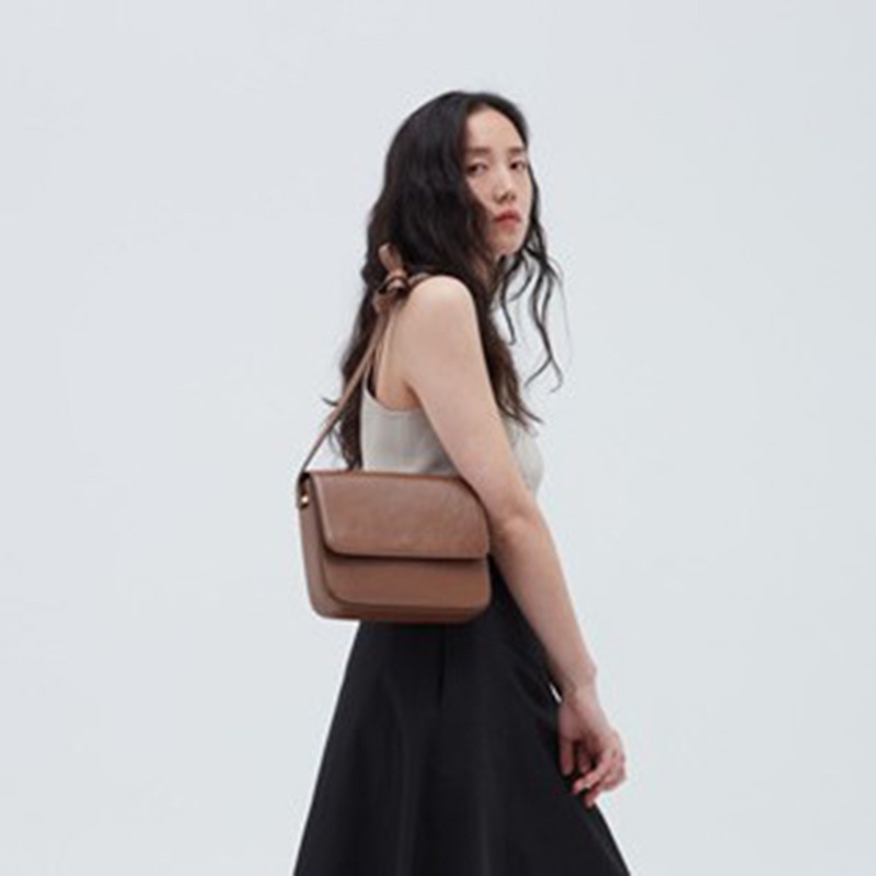 Túi Đeo Chéo Màu Trơn Khóa Nam Châm Phong Cách Hàn Quốc Cho Nữ