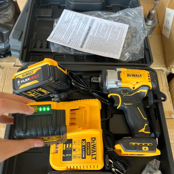 Máy bắn vít pin DEWALT không chổi than, máy bắt vít hàng cao cấp new 2022, bảo hành 12 tháng