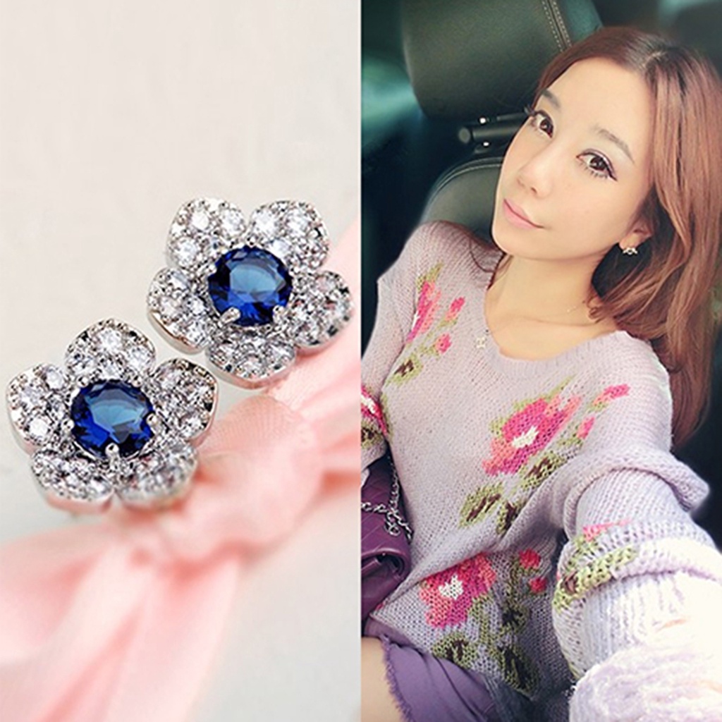 Đôi bông tai hình hoa đính đá thời trang cho nữ