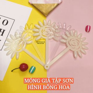 Thanh que móng giả tập sơn hình bông hoa - móng que nail tập vẽ & swatch màu sơn (lẻ que)
