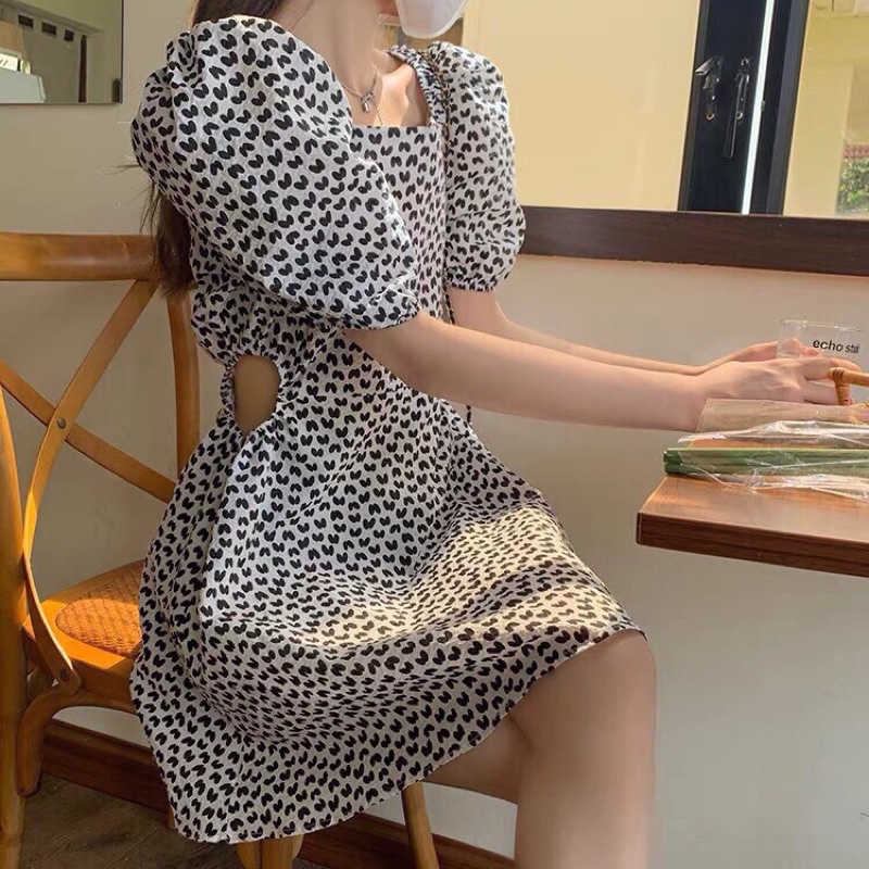 VÁY TIM TAY BỒNG HỞ EO