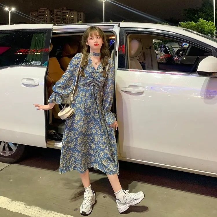 Đầm Hoa Tay Dài Cổ Chữ V Đáng Yêu Cho Nữ | BigBuy360 - bigbuy360.vn