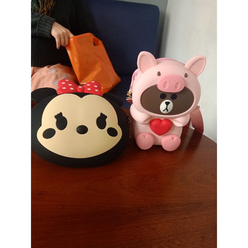 Túi mickey nơ silicon