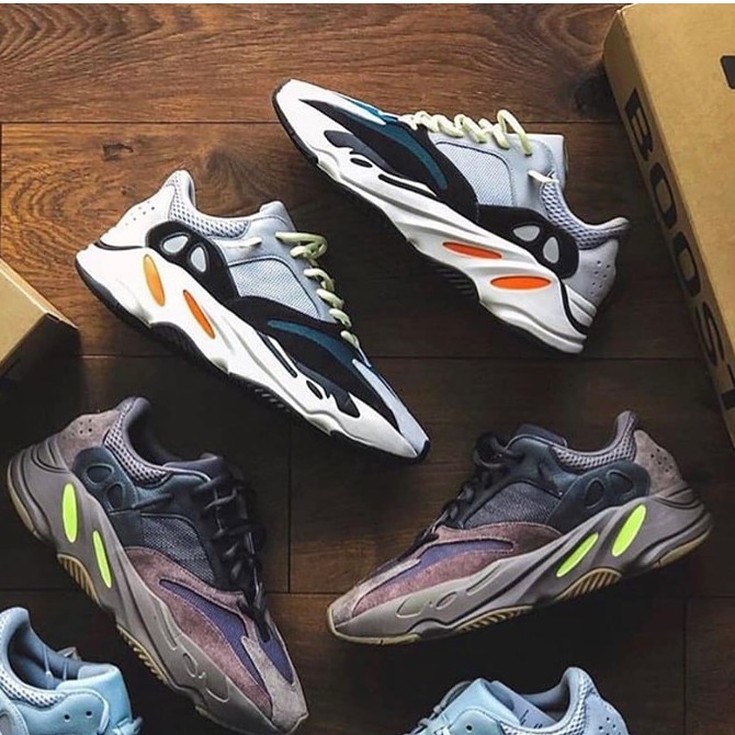 yeezy 700 auth