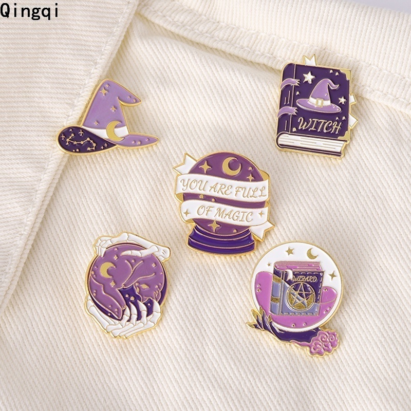 Ghim cài áo MISS ZOE chủ đề phù thủy tông màu tím thời trang
