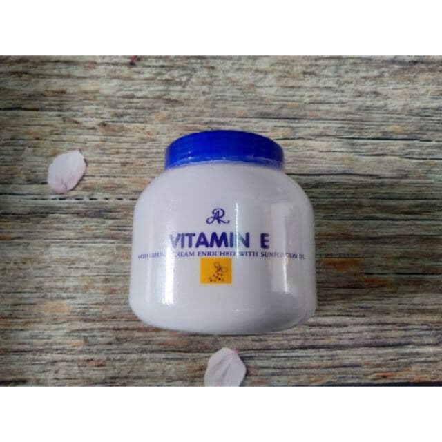 Kem dưỡng vitamin e thái lan