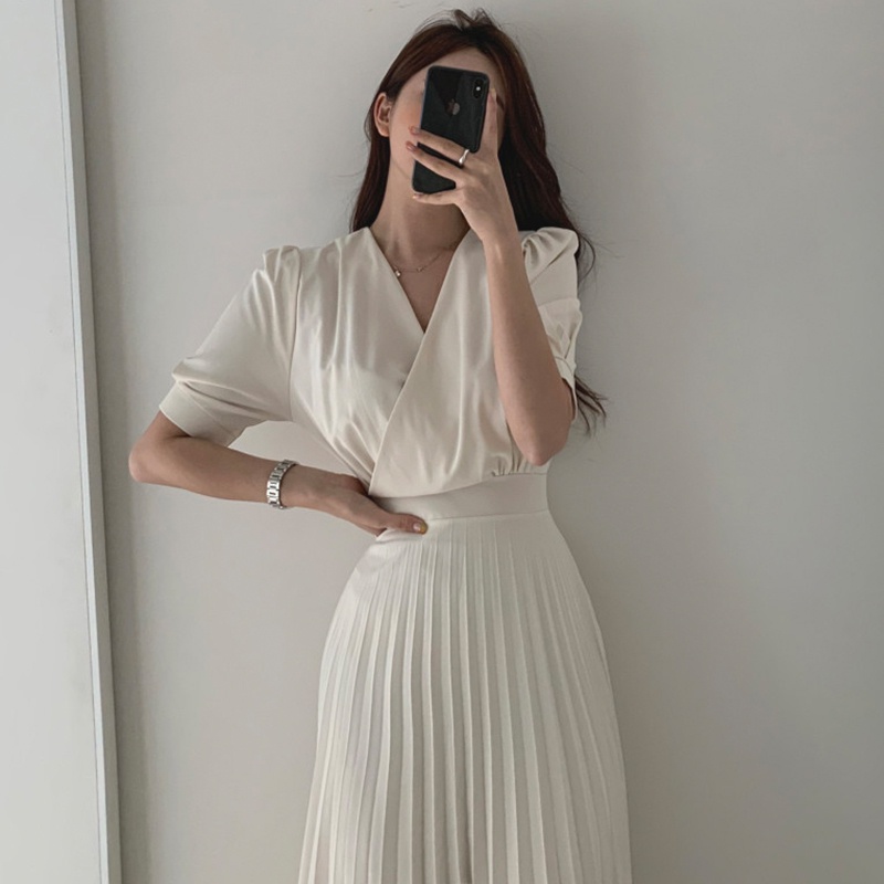 Đầm đắp chéo ngực chân xếp ly cộc tay hè trẻ trung công sở phong cách Hàn Quốc