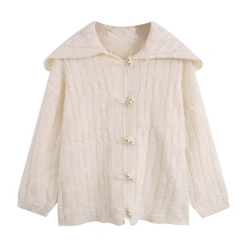 Áo cardigan len cúc sừng hai màu be và xám