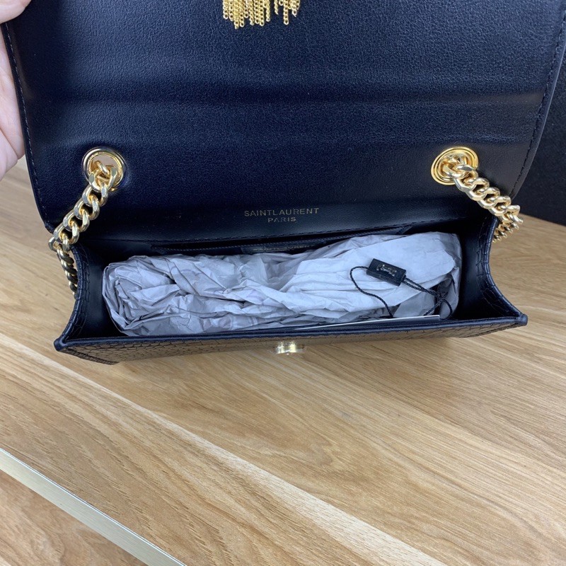 Túi xách Yves Saint Laurent màu đen tag vàng size 24cm (có sẵn)
