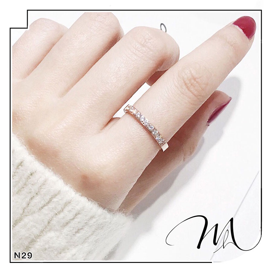 Nhẫn nữ Titan đính đá trắng nửa vòng - Măng's House N29