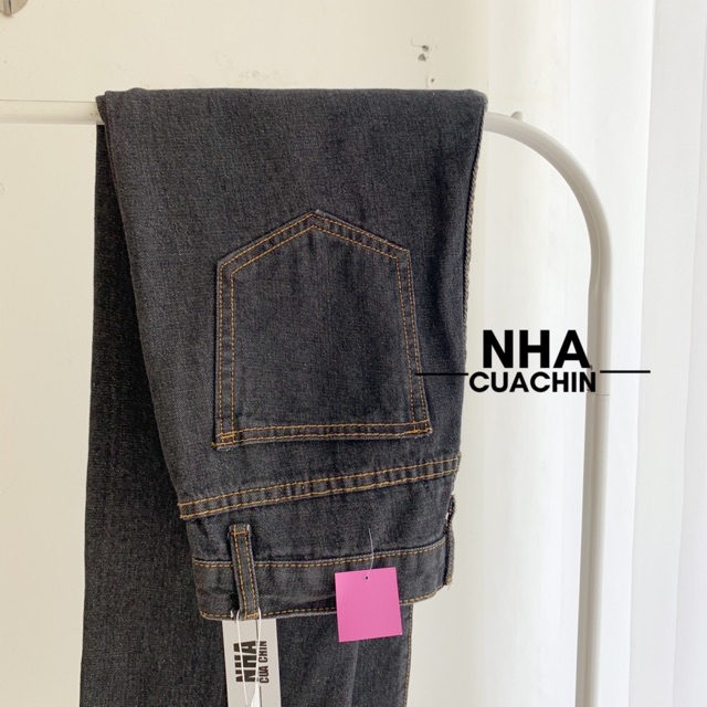Quần jeans ống rộng gấp gấu