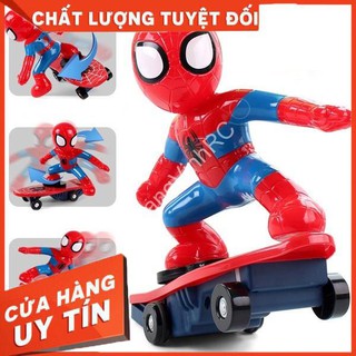 Siêu nhân nhện đi xe cân bằng