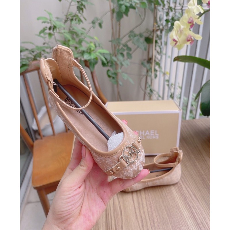 Sandal MK fullbox xuất dư xịn