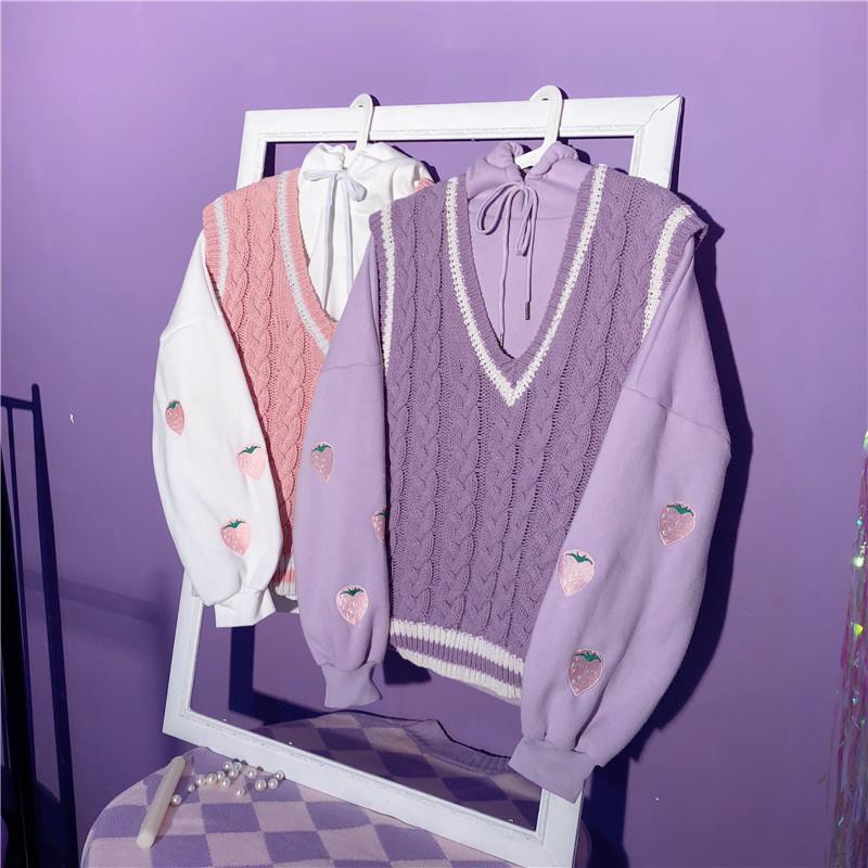 Set áo hoodie tay dài nữ thêu hình trái dâu + sơ mi màu tím + gile len cổ V ulzzang