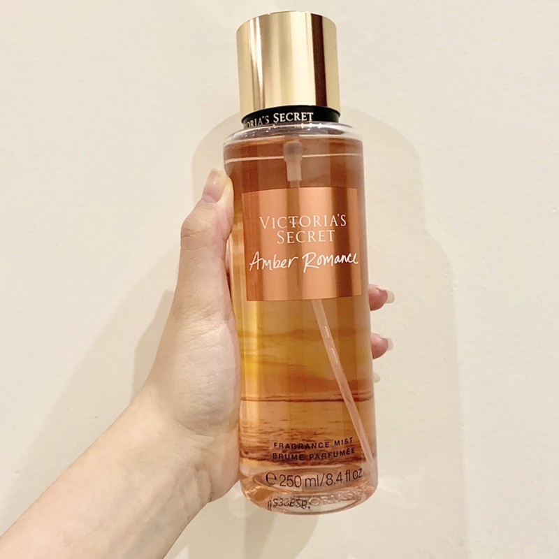 Xịt thơm Victoria Secret Amber Romance