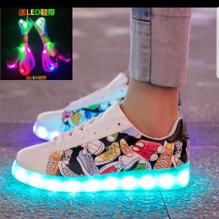 Giầy gắn đèn LED phát sáng (size 35-44)